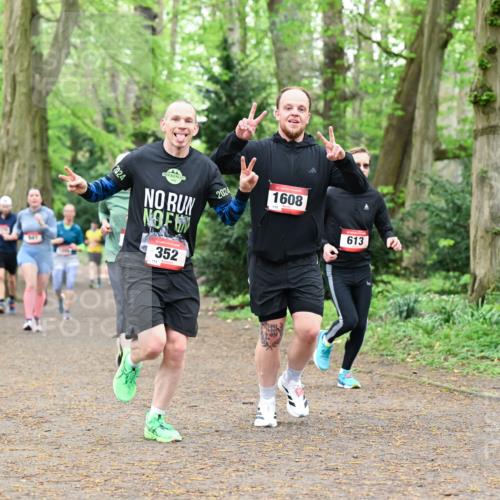 19.04.2026 - Hammer Lauf Dr. Thomas Lammeyer http://msf.ph/oto/9532659 19.04.2026 10:11:50 Laufen 2024, 352, 2024, 1608, 1967, 1958, 613 meine-sportfotos.de