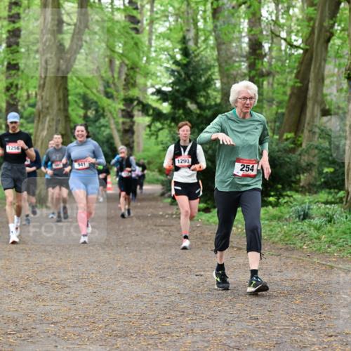 19.04.2026 - Hammer Lauf Dr. Thomas Lammeyer http://msf.ph/oto/9532669 19.04.2026 10:11:52 Laufen 1256, 1290, 941, 254 meine-sportfotos.de