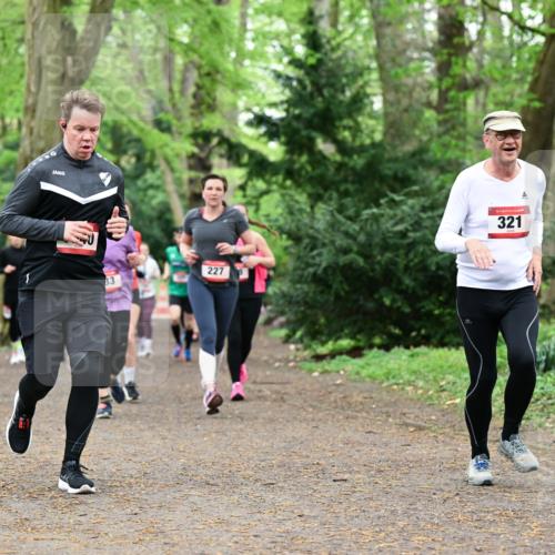 19.04.2026 - Hammer Lauf Dr. Thomas Lammeyer http://msf.ph/oto/9532803 19.04.2026 10:12:14 Laufen 227, 321 meine-sportfotos.de