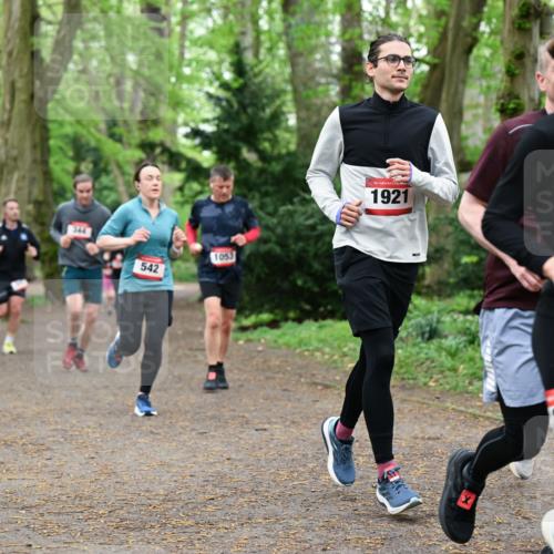 19.04.2026 - Hammer Lauf Dr. Thomas Lammeyer http://msf.ph/oto/9532855 19.04.2026 10:12:23 Laufen 542, 1053, 1921, 215 meine-sportfotos.de