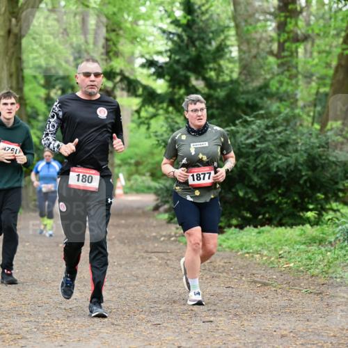 19.04.2026 - Hammer Lauf Dr. Thomas Lammeyer http://msf.ph/oto/9533135 19.04.2026 10:13:09 Laufen 4751, 180, 1877 meine-sportfotos.de