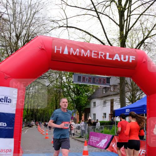 19.04.2026 - Hammer Lauf Tim E. http://msf.ph/oto/9534060 19.04.2026 10:36:17 Ziel 254, 279, 428, 610, 651, 948, 1142, 1230 meine-sportfotos.de