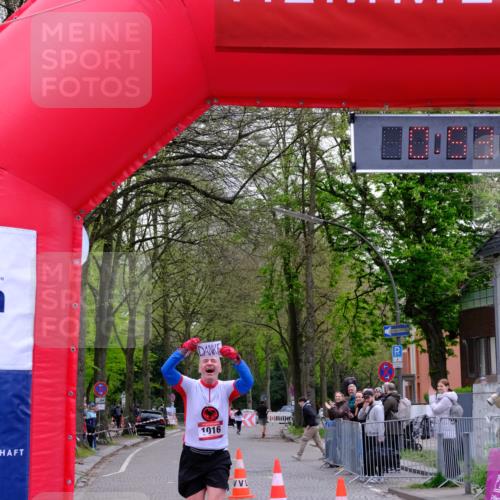19.04.2026 - Hammer Lauf Tim E. http://msf.ph/oto/9534350 19.04.2026 10:38:52 Ziel 652, 1016, 1696, 1783 meine-sportfotos.de