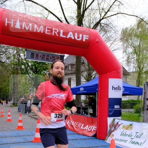 19.04.2026 - Hammer Lauf Tim E. http://msf.ph/oto/9534421 19.04.2026 10:39:36 Ziel 228, 329, 1074, 1896 meine-sportfotos.de