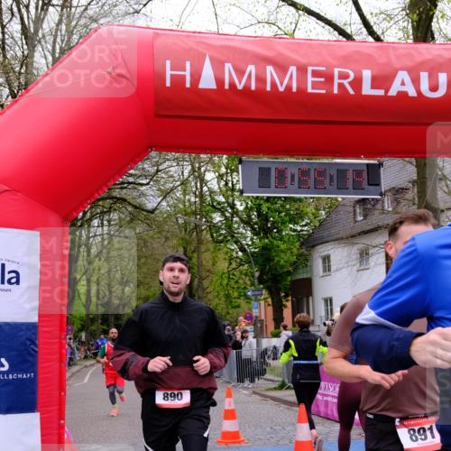 19.04.2026 - Hammer Lauf Tim E. http://msf.ph/oto/9534538 19.04.2026 10:40:22 Ziel 178, 315, 343, 891, 1124, 1133, 1304, 1872 meine-sportfotos.de