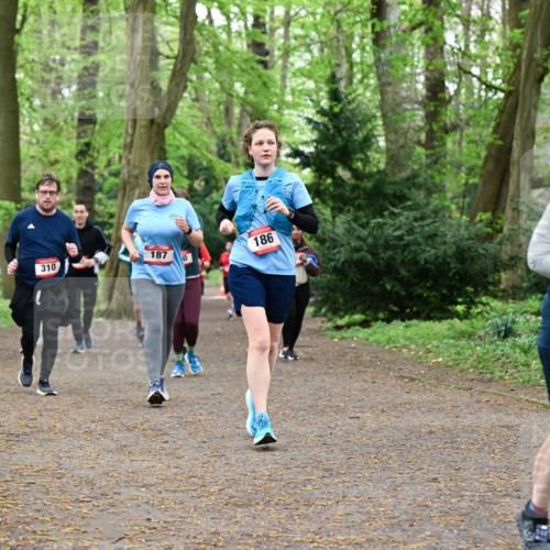19.04.2026 - Hammer Lauf Dr. Thomas Lammeyer http://msf.ph/oto/9534715 19.04.2026 10:17:15 Laufen 187, 310, 186, 156 meine-sportfotos.de