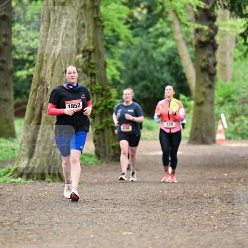 19.04.2026 - Hammer Lauf Dr. Thomas Lammeyer http://msf.ph/oto/9534876 19.04.2026 10:17:32 Laufen 1852, 230, 229 meine-sportfotos.de