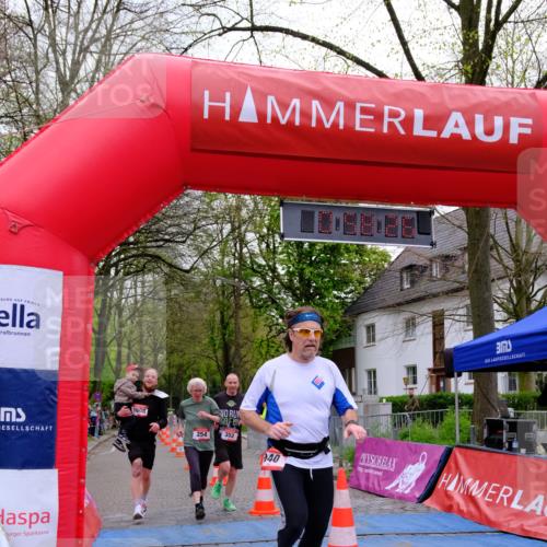 19.04.2026 - Hammer Lauf Tim E. http://msf.ph/oto/9535064 19.04.2026 10:43:33 Ziel 254, 279, 352, 940, 948, 1608 meine-sportfotos.de