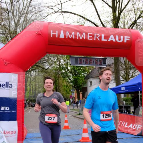 19.04.2026 - Hammer Lauf Tim E. http://msf.ph/oto/9535309 19.04.2026 10:44:59 Ziel 227, 241, 324, 325, 1008, 1215, 1684 meine-sportfotos.de