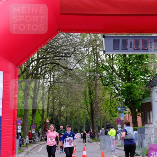 19.04.2026 - Hammer Lauf Tim E. http://msf.ph/oto/9535321 19.04.2026 10:45:12 Ziel 229, 230, 244, 289, 804, 1009 meine-sportfotos.de