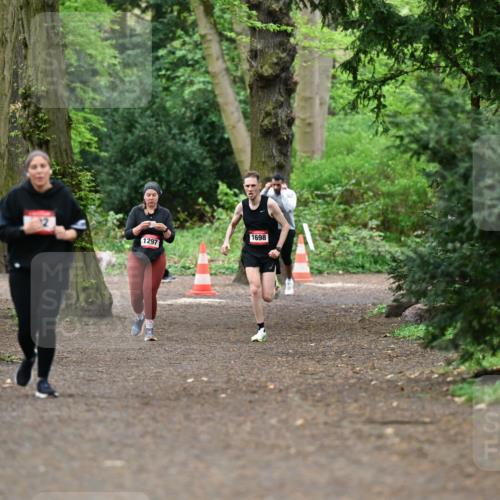 19.04.2026 - Hammer Lauf Dr. Thomas Lammeyer http://msf.ph/oto/9535401 19.04.2026 10:18:37 Laufen 1297, 1698 meine-sportfotos.de