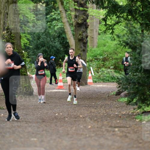 19.04.2026 - Hammer Lauf Dr. Thomas Lammeyer http://msf.ph/oto/9535407 19.04.2026 10:18:37 Laufen 1297, 1698 meine-sportfotos.de