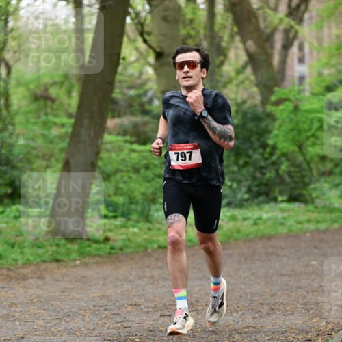 19.04.2026 - Hammer Lauf Dr. Thomas Lammeyer http://msf.ph/oto/9535826 19.04.2026 10:20:13 Laufen 797 meine-sportfotos.de