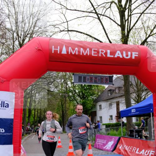 19.04.2026 - Hammer Lauf Tim E. http://msf.ph/oto/9535898 19.04.2026 10:49:38 Ziel 248, 301, 441, 1293, 1294 meine-sportfotos.de