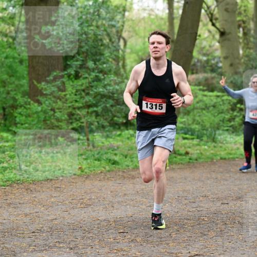 19.04.2026 - Hammer Lauf Dr. Thomas Lammeyer http://msf.ph/oto/9536096 19.04.2026 10:21:16 Laufen 1315 meine-sportfotos.de