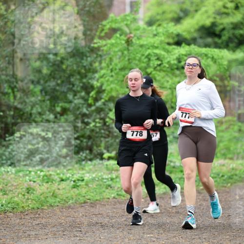19.04.2026 - Hammer Lauf Dr. Thomas Lammeyer http://msf.ph/oto/9536130 19.04.2026 10:21:37 Laufen 778, 777 meine-sportfotos.de