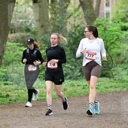 19.04.2026 - Hammer Lauf Dr. Thomas Lammeyer http://msf.ph/oto/9536151 19.04.2026 10:21:39 Laufen 1157, 778, 777 meine-sportfotos.de