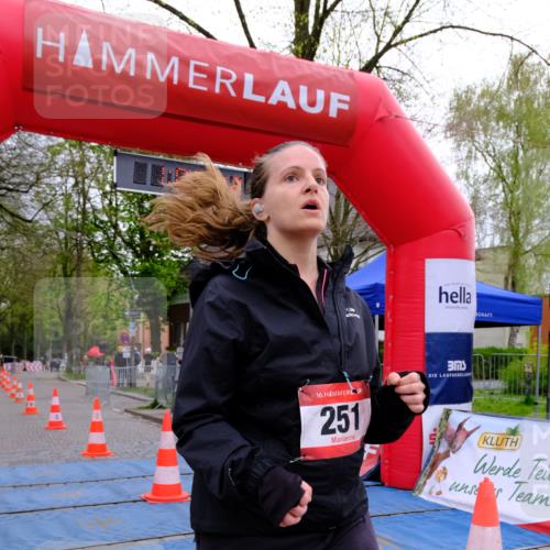 19.04.2026 - Hammer Lauf Tim E. http://msf.ph/oto/9536292 19.04.2026 10:52:50 Ziel 251, 704, 1830 meine-sportfotos.de