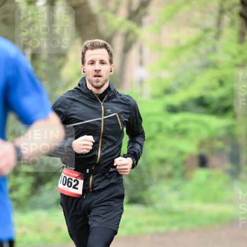 19.04.2026 - Hammer Lauf Dr. Thomas Lammeyer http://msf.ph/oto/9536506 19.04.2026 10:24:37 Laufen 100, 1062, 700 meine-sportfotos.de