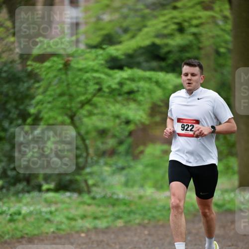 19.04.2026 - Hammer Lauf Dr. Thomas Lammeyer http://msf.ph/oto/9536655 19.04.2026 10:25:30 Laufen 922 meine-sportfotos.de
