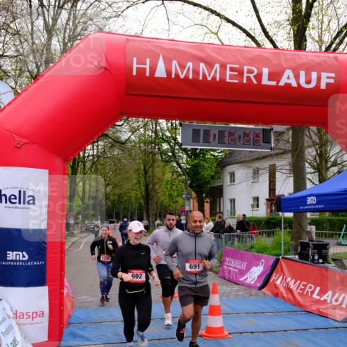 19.04.2026 - Hammer Lauf Tim E. http://msf.ph/oto/9536791 19.04.2026 10:57:37 Ziel 691, 692, 1335, 1633 meine-sportfotos.de
