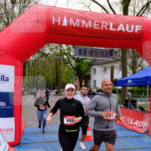 19.04.2026 - Hammer Lauf Tim E. http://msf.ph/oto/9536801 19.04.2026 10:57:37 Ziel 691, 692, 1335, 1633 meine-sportfotos.de