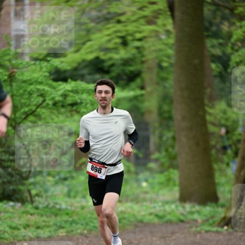 19.04.2026 - Hammer Lauf Dr. Thomas Lammeyer http://msf.ph/oto/9537153 19.04.2026 10:28:58 Laufen 898 meine-sportfotos.de