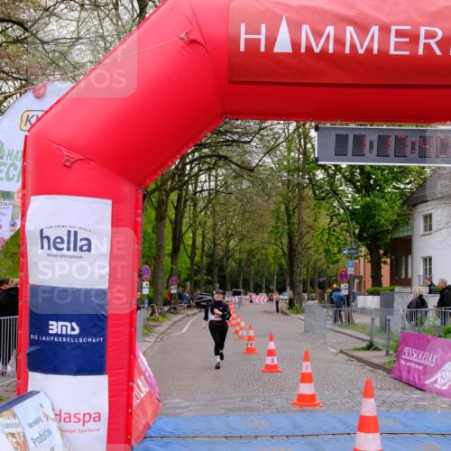 19.04.2026 - Hammer Lauf Tim E. http://msf.ph/oto/9537167 19.04.2026 11:02:49 Ziel 808 meine-sportfotos.de