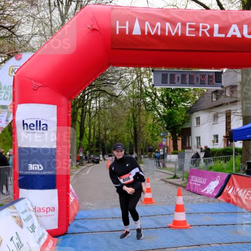 19.04.2026 - Hammer Lauf Tim E. http://msf.ph/oto/9537199 19.04.2026 11:02:52 Ziel 808 meine-sportfotos.de