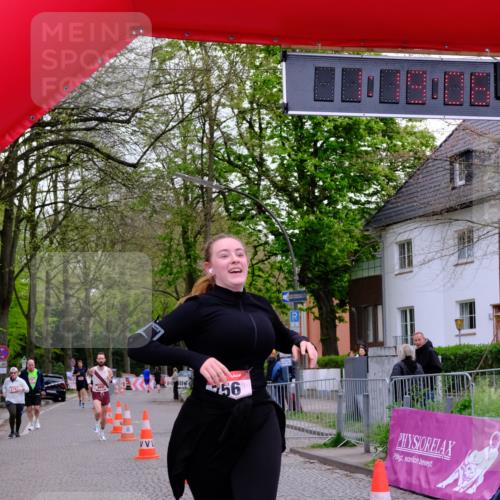 19.04.2026 - Hammer Lauf Tim E. http://msf.ph/oto/9537297 19.04.2026 11:04:14 Ziel 664, 756, 1911 meine-sportfotos.de