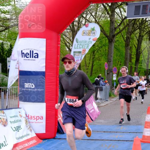 19.04.2026 - Hammer Lauf Tim E. http://msf.ph/oto/9537621 19.04.2026 11:06:21 Ziel 5, 151, 354, 511, 634, 929, 1681, 1884 meine-sportfotos.de