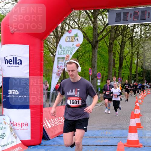 19.04.2026 - Hammer Lauf Tim E. http://msf.ph/oto/9537630 19.04.2026 11:06:22 Ziel 354, 511, 634, 920, 929, 1681, 1884 meine-sportfotos.de