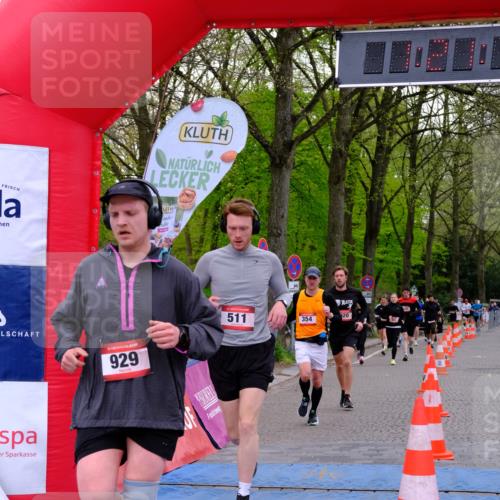19.04.2026 - Hammer Lauf Tim E. http://msf.ph/oto/9537652 19.04.2026 11:06:26 Ziel 354, 467, 511, 545, 634, 825, 920, 929 meine-sportfotos.de