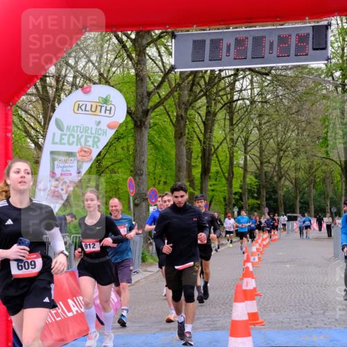 19.04.2026 - Hammer Lauf Tim E. http://msf.ph/oto/9537696 19.04.2026 11:06:34 Ziel 4, 117, 154, 467, 545, 604, 609, 796, 825, 912 meine-sportfotos.de