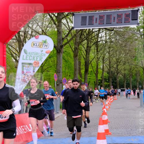 19.04.2026 - Hammer Lauf Tim E. http://msf.ph/oto/9537699 19.04.2026 11:06:34 Ziel 4, 117, 154, 467, 545, 604, 609, 796, 825, 912 meine-sportfotos.de