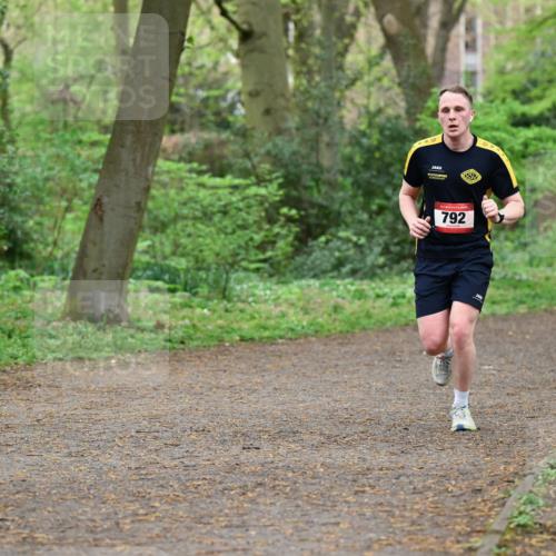 19.04.2026 - Hammer Lauf Dr. Thomas Lammeyer http://msf.ph/oto/9537700 19.04.2026 10:32:14 Laufen 792, 1731 meine-sportfotos.de