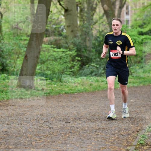 19.04.2026 - Hammer Lauf Dr. Thomas Lammeyer http://msf.ph/oto/9537703 19.04.2026 10:32:14 Laufen 792, 1731 meine-sportfotos.de