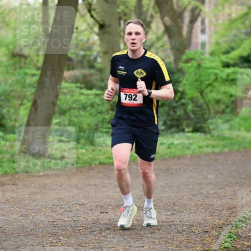 19.04.2026 - Hammer Lauf Dr. Thomas Lammeyer http://msf.ph/oto/9537710 19.04.2026 10:32:15 Laufen 1920, 792, 1731 meine-sportfotos.de