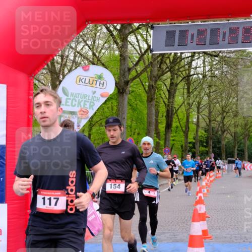 19.04.2026 - Hammer Lauf Tim E. http://msf.ph/oto/9537711 19.04.2026 11:06:36 Ziel 4, 117, 154, 545, 604, 609, 624, 796, 825, 912 meine-sportfotos.de