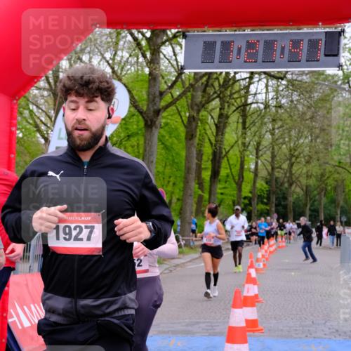 19.04.2026 - Hammer Lauf Tim E. http://msf.ph/oto/9537773 19.04.2026 11:06:50 Ziel 112, 141, 239, 388, 450, 482, 690, 773, 830, 952, 1927 meine-sportfotos.de