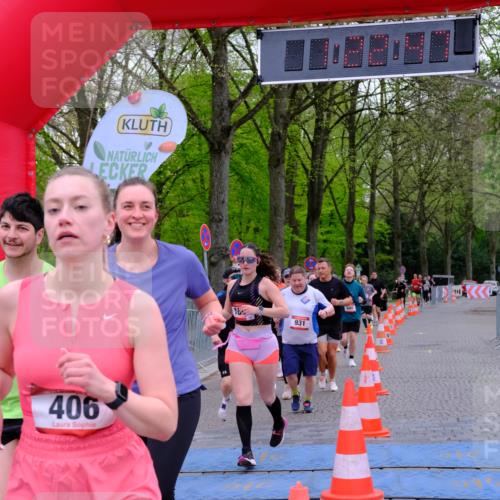 19.04.2026 - Hammer Lauf Tim E. http://msf.ph/oto/9537921 19.04.2026 11:07:55 Ziel 331, 333, 398, 406, 407, 433, 524, 525, 534, 614, 646, 663, 673, 674, 680, 931, 951, 1269, 1607, 1907 meine-sportfotos.de