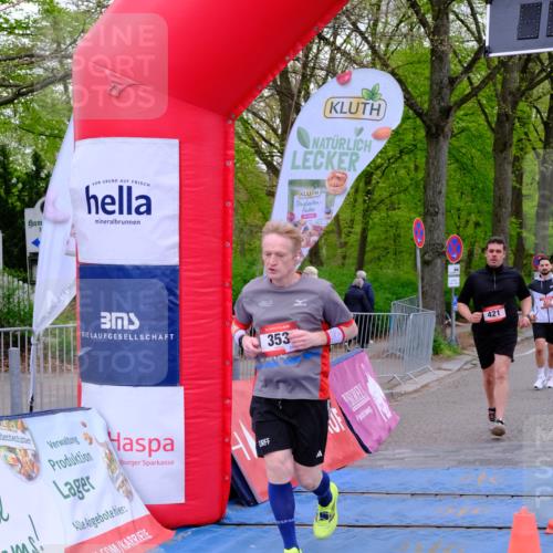 19.04.2026 - Hammer Lauf Tim E. http://msf.ph/oto/9537939 19.04.2026 11:08:04 Ziel 353, 411, 421, 433, 537, 680 meine-sportfotos.de