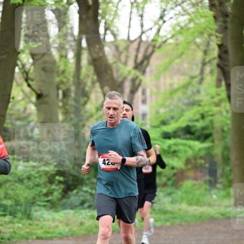19.04.2026 - Hammer Lauf Dr. Thomas Lammeyer http://msf.ph/oto/9538127 19.04.2026 10:33:38 Laufen 428 meine-sportfotos.de