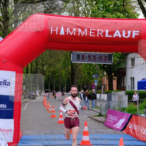 19.04.2026 - Hammer Lauf Tim E. http://msf.ph/oto/9538185 19.04.2026 11:22:45 Ziel 218, 562, 664 meine-sportfotos.de