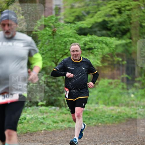 19.04.2026 - Hammer Lauf Dr. Thomas Lammeyer http://msf.ph/oto/9538446 19.04.2026 10:35:30 Laufen 305 meine-sportfotos.de