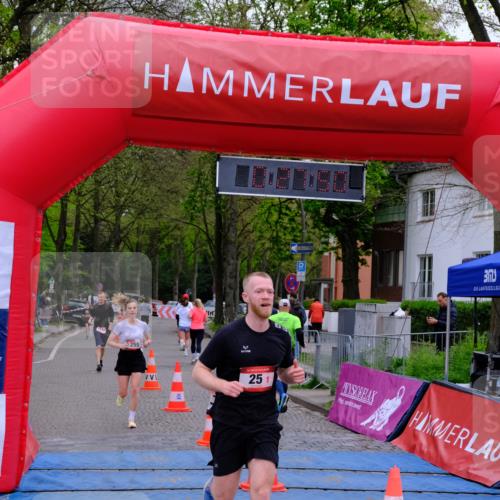 19.04.2026 - Hammer Lauf Tim E. http://msf.ph/oto/9538542 19.04.2026 11:27:58 Ziel 25, 554, 1255, 1292 meine-sportfotos.de