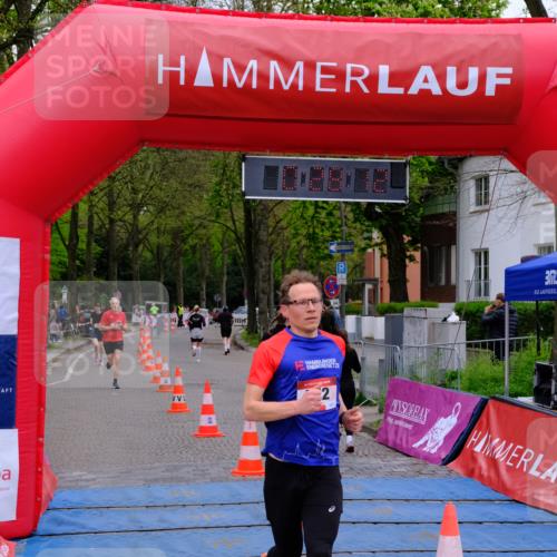 19.04.2026 - Hammer Lauf Tim E. http://msf.ph/oto/9538613 19.04.2026 11:28:20 Ziel 7, 467, 772, 825 meine-sportfotos.de