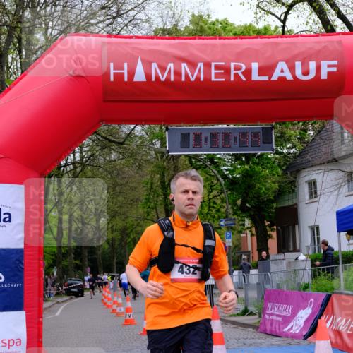 19.04.2026 - Hammer Lauf Tim E. http://msf.ph/oto/9538931 19.04.2026 11:30:52 Ziel 421, 432 meine-sportfotos.de
