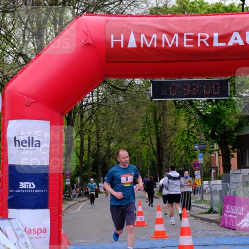 19.04.2026 - Hammer Lauf Tim E. http://msf.ph/oto/9539000 19.04.2026 11:32:08 Ziel 411, 931, 1876 meine-sportfotos.de
