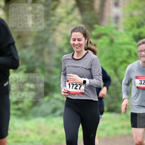 19.04.2026 - Hammer Lauf Dr. Thomas Lammeyer http://msf.ph/oto/9539034 19.04.2026 10:38:21 Laufen 1727 meine-sportfotos.de